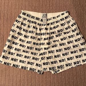 Men’s Joe Boxer cotton boxers.  Sz Medium.